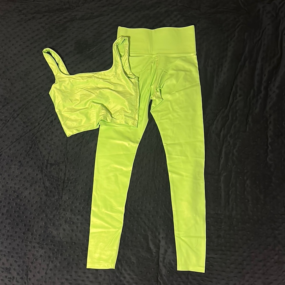 Carbon 38 legging and top